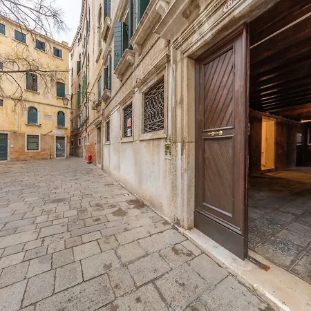 Ca' Del Pozzo Loft *