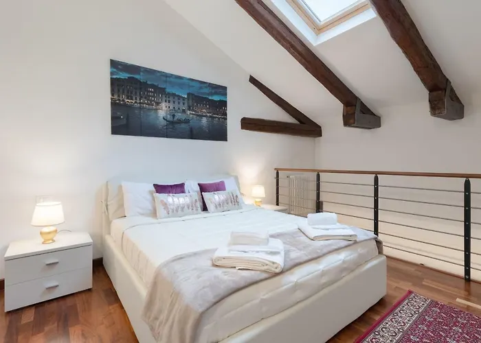 Ca' Del Pozzo Loft Apartament *