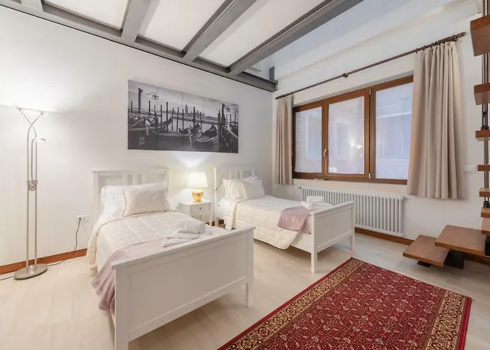 Ca' Del Pozzo Loft Apartament
